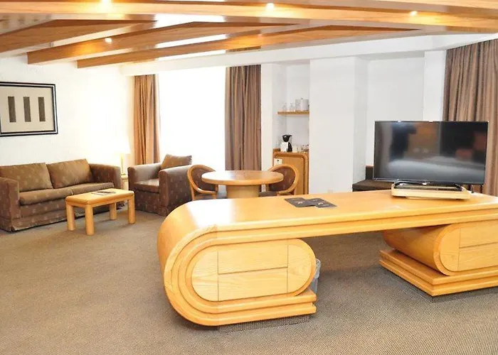 Royal Pedregal Hotel