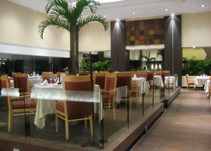 Royal Pedregal Hotel